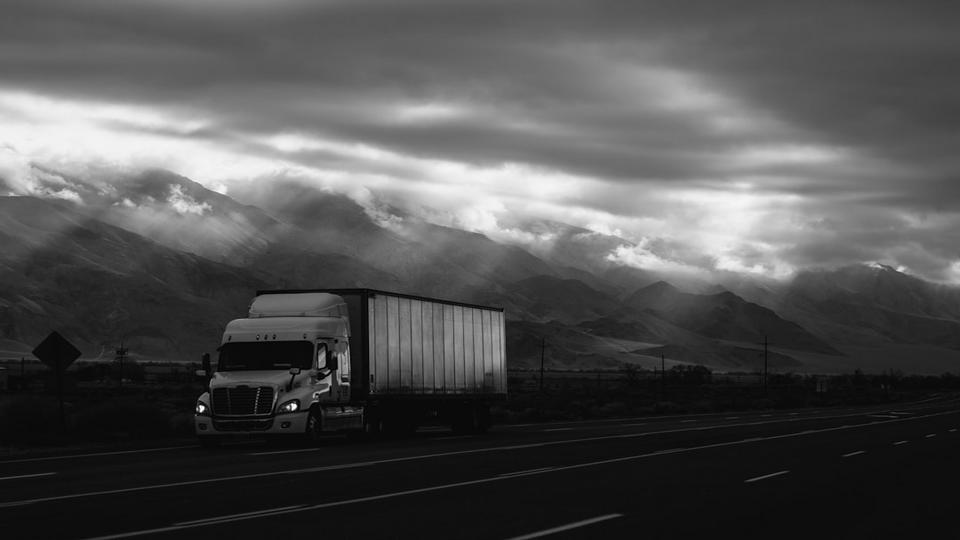 Giải pháp logistic tiết kiệm chi phí cho doanh nghiệp Việt